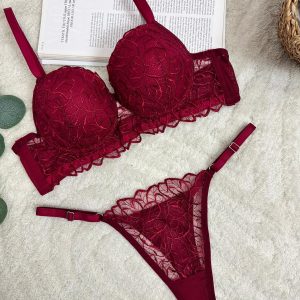 Luscara Crimson Desire Set